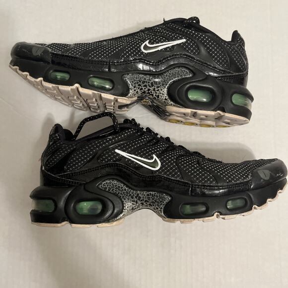 NEW NIKE AIR MAX PLUS QS GS CROCODILE BLACK SIZE 5.5Y CV2392-001 - Picture 11 of 16